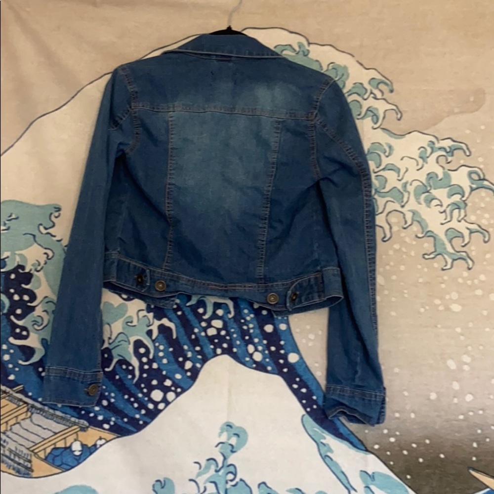 Cropped Jean Jacket - Picture 3 of 3